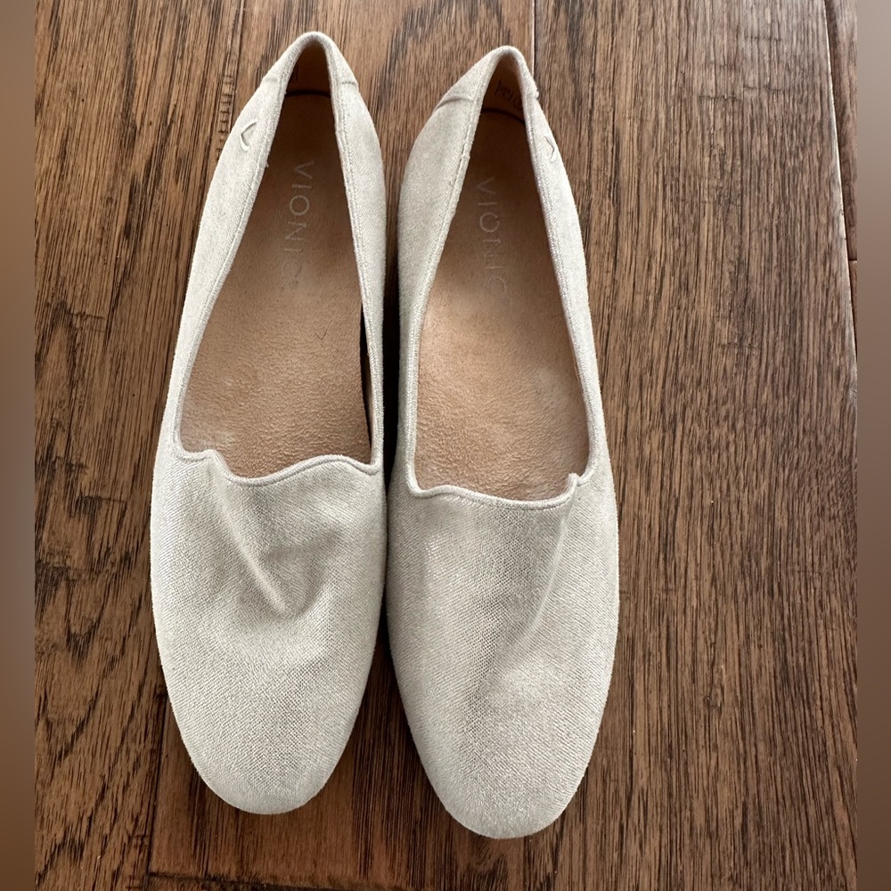 Vionic Willa II Loafers Silver Size 6
